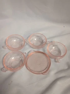 Mosser Glass miniature dollhouse pink bowls and plate - Picture 1 of 7