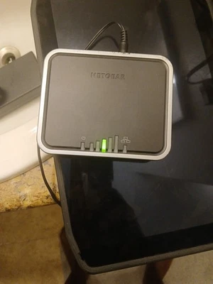 Netgear WiFi Range Extender Dual Band Wireless Repeater Foto 1 de 4