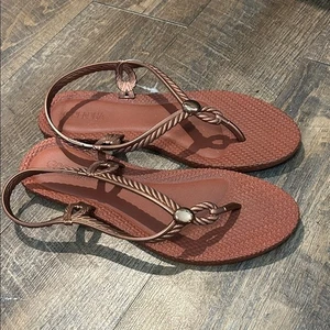 Sandali Grendha da donna taglia EUR 39/40| 10 US sandali infradito in gomma bronzo - Foto 1 di 6