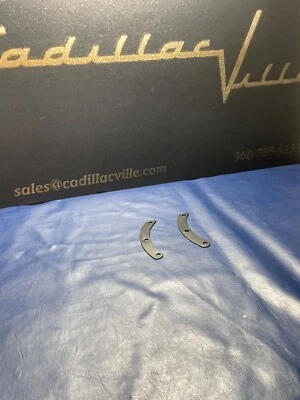 Cadillac 1962 parachoques delantero soportes de montaje usado centro original Foto 1 de 3