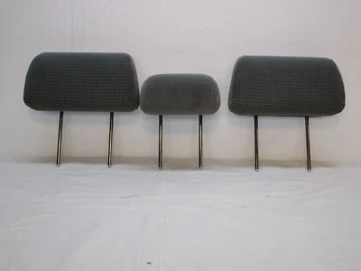 OEM 2004 - 2009 SUZUKI FORENZA КОМПЛЕКТ ИЗ 3 СЕРЫХ ТКАНЕВЫХ ПОДГОЛОВНИКОВ ЗАДНИХ СИДЕНИЙ  - Изображение 1 из 4