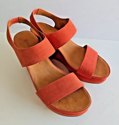 NUEVAS Sandalias Gentle Souls Talla 7 1/2 Sandalias Enebro Barry Cuña Cuero Terracota Sandalias Foto 1 de 4