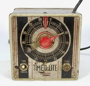 VINTAGE TIME-O-LITE MASTER MODEL P-49 PHOTOGRAPHIC ENLARGER TIMER - Picture 1 of 4