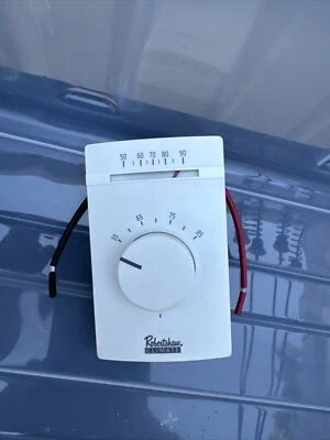Robertshaw DPST Line Voltage Electric Heat Thermostat 802 — 第 1/2 张图片