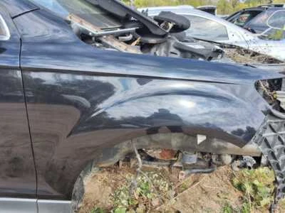 Guardabarros derecho pasajero compatible con 07-15 AUDI Q7 507293 Foto 1 de 4