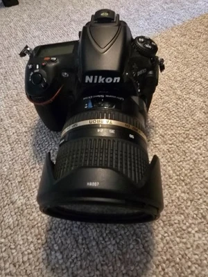Nikon D810 with Tamron SP AF 28-75mm f/2.8 lens, SD card, battery, charger - Image 1 of 4