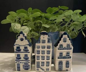 3 Vintage KLM blau weiß Delfter Miniatur Häuser #’s 3, 14 & 18 leere Bols Holland - Bild 1 von 16