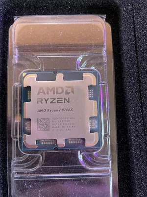 Processore AMD Ryzen 7 9700x versione tray come nuovo - Immagine 1 di 4