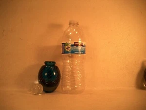 EICKHOLT SIGNED 1990  SPIRAL DESIGN PERFUME BOTTLE - Picture 1 of 7