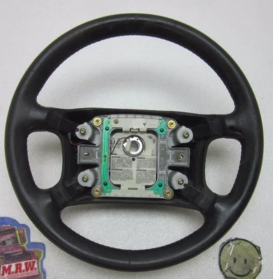 для 95 96 98 1997 97 AUDI A6 РУЛЕВОЕ КОЛЕСО ЧЕРНЫЙ КОЖАНЫЙ ОБЕРНУТЫЙ 4 СПИЦЫ АВТОМОБИЛЯ - Изображение 1 из 4