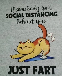 T-shirt grafica grigia divertente taglia M "Se qualcuno non è il distanziamento sociale dietro di te" - Foto 1 di 6