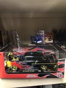 M2 Machines 1957 Chevrolet 150 Sedan Blk/Flames Ground Pounders CHASE 1:24 R122 - Picture 1 of 2