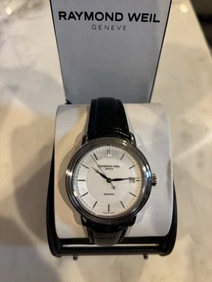 Raymond Weil Men's Maestro Automatic Watch - 2837-STC-65001 ($1495 MSRP) - Image 1 of 4