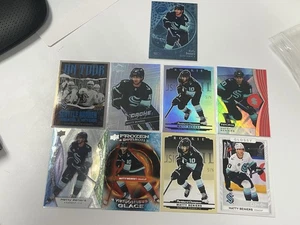 9x Matty Beniers Cards - Picture 1 of 1