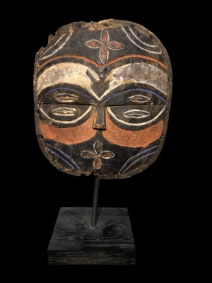 Ancien masque Teke Tsaayi Kidumu - Congo - Photo 1/4