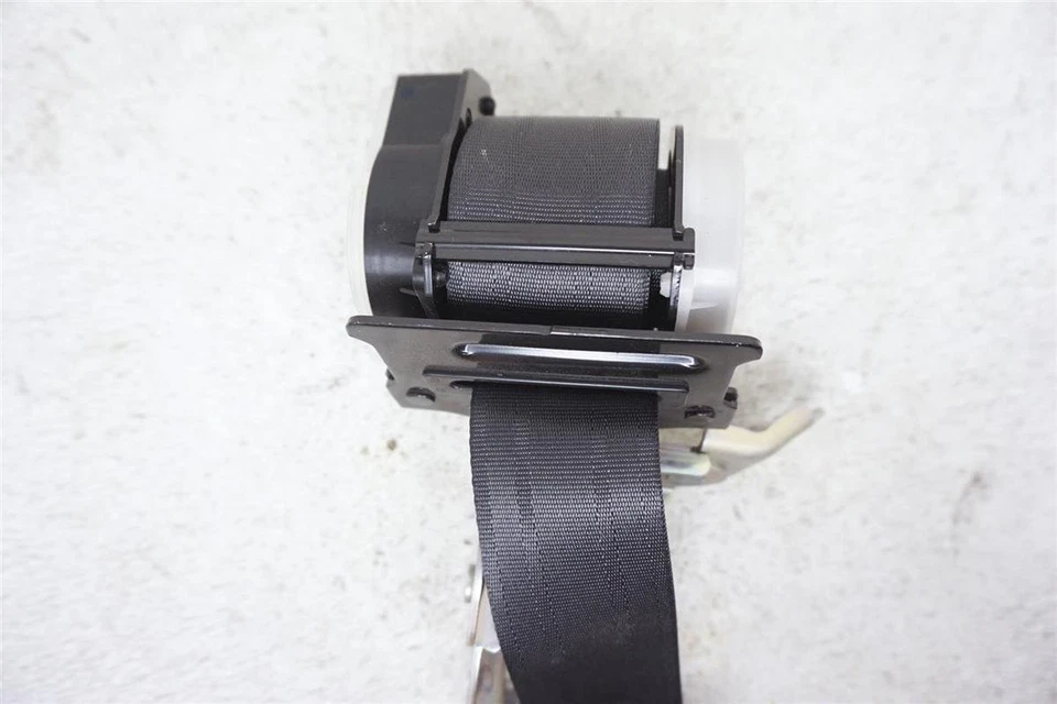 Ремень безопасности со стороны заднего пассажира 2013-2016 Scion Fr-S Su003-01883 - Изображение 1 из 4