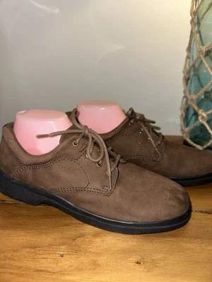 Zapatos cómodos con cordones Cobbie Cuddlers 10 W para mujer de cuero suave marrón Foto 1 de 4