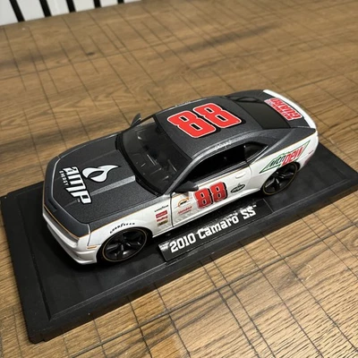 🔥DALE EARNHARDT JR 2010 JADA #88 AMP/MOUNTAIN DEW CAMARO SS 1/18 🔥 — 第 1/4 张图片