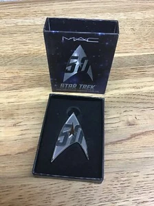 2015 STAR TREK QmX - 50th Anniversary Magnetic Lapel Pin - MAC - NEW Silver NN5 - Picture 1 of 10