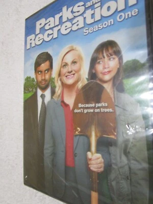 Parks and Recreation: Season 1 DVD (2009, NBC) FREE SHIPPING - Image 1 of 2