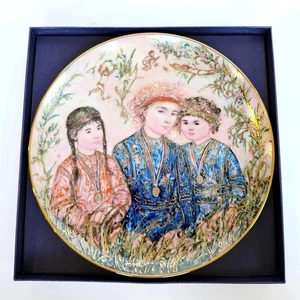 Edna Hibel 1987 Triumph Everyone a Winner Plate Special Olympics COA SIgned 1428 - Picture 1 of 19