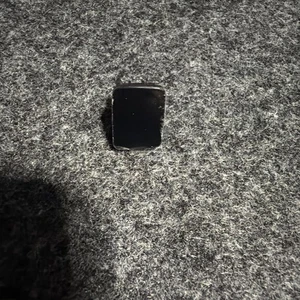 17-25 MAZDA CX-5 SHIFTER LOCK RELEASE BUTTON COVER OEM BLACK NEW - Bild 1 von 2