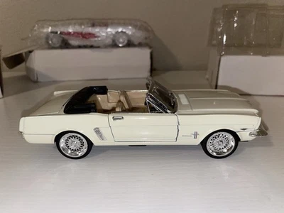 1964 Ford Mustang Diecast 1/24 Scale Vintage - Image 1 of 4
