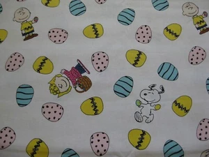 Peanuts Snoopy Charlie Brown Osterei weiß Stoff Fat Quarter 18" x 21" - Bild 1 von 4