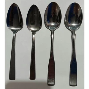 Delta Airlines Spoons (4) 2 Different Kinds & Logos/Stamps of Delta on The Back - Picture 1 of 5