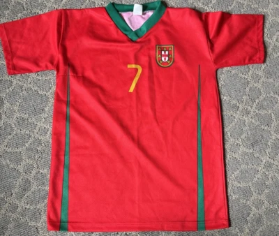 Camisa de futebol vintage Portugal Ronaldo verde vermelha tamanho 10 anos feita na Itália - Imagem 1 de 4