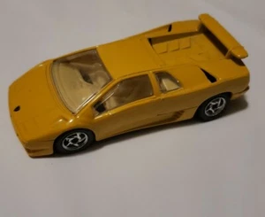 Lamborghini Diablo Yellow White Metal Car Model 1/43 Scale - Picture 1 of 5