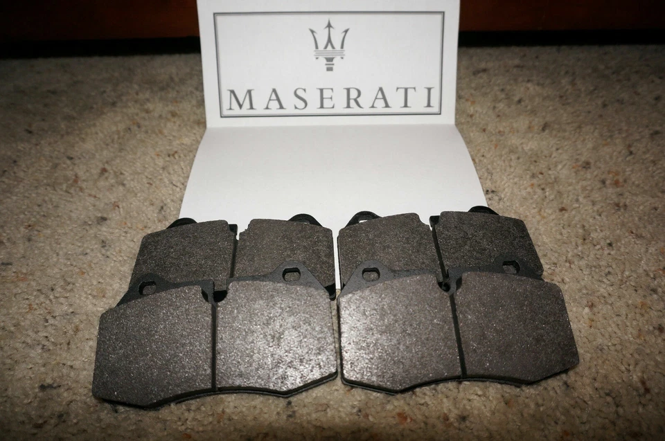 ¡Pastillas de freno delanteras Maserati Quattroporte y GranTurismo con sensor! 2005-2011 216 Foto 1 de 1