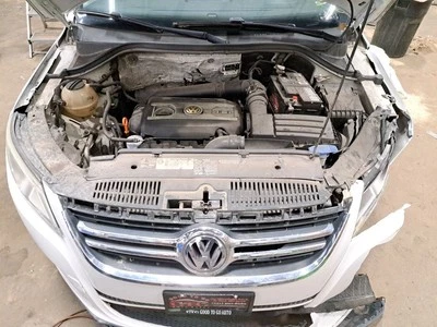 Cilindro maestro de freno 2009 Tiguan Sku#4121426 Foto 1 de 4