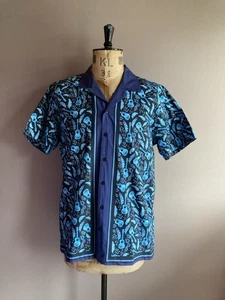 Camisa Joe Browns Para Hombre Talla L Azul Guitarras Hawaianas Cuello Cubano - Imagen 1 de 10