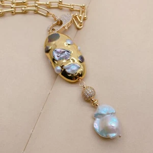Cultured Multi Color Pearl White Baroque Pearl Pendant Gold Plated Necklace - Bild 1 von 6
