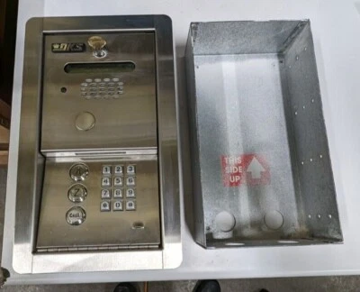 DoorKing 1802-091 EPD Flush Mount Entry System - Good used condition - Image 1 of 4