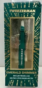 Pinzetta Tweezerman Emerald Shimmer mini inclinata con custodia verde 4297-R - Foto 1 di 3