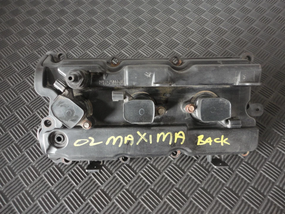 Nissan Máxima 2002 3,5 L V6 Vin D cuarto dígito motor A/T cubierta de válvula trasera Foto 1 de 4