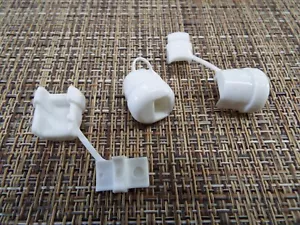 QTY10 11/16 STRAIN RELIEF SR 5KN-4 HEYCO 1171 FLAT CORD GRIP WHITE NYLON GROMMET - Picture 1 of 18