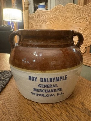 Antigua olla de frijoles publicitaria de gres Red Wing con tapa Winslow Illinois  Foto 1 de 4