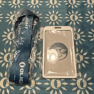 NUEVO - Cordón de desmontaje rápido con soporte para insignia de identificación Olight plateado y azul - Imagen 1 de 1