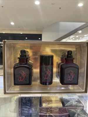 Подарочный набор Lucky Number 6 (туалетная вода 3,4 унции, после бритья 3,4 унции и дезодорант 2,6 унции) - Изображение 1 из 3