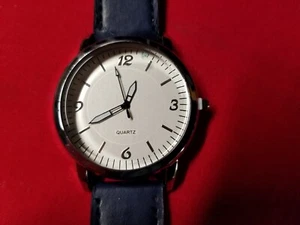 Men's Wrist Watch Large Dial. Quartz Movement. Blue Band. - Picture 1 of 5