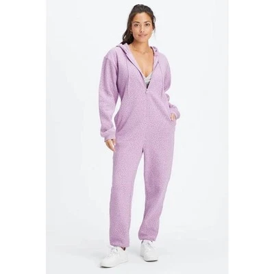Macacão lounge Fabletics Forever lã lavanda com capuz dois tons estampa de leopardo  - Imagem 1 de 4