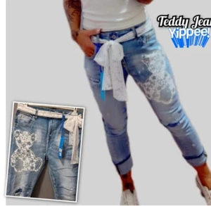 M tolle Jeans Hose mit Teddy aus Spitze und glitzer und Gürtel aus Spitze - Bild 1 von 4