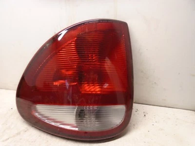 Luz trasera derecha Chrysler Town Country Caravan Voyager 2001 2002 2003  Foto 1 de 4