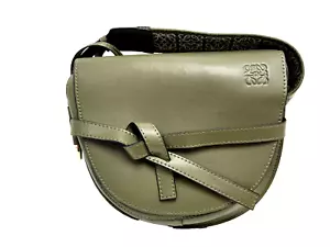 Borsa Loewe Gate piccola a tracolla in pelle kaki - Foto 1 di 11