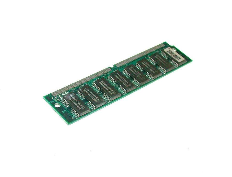 MOTOROLA  MCM32130SH70  NON-PARITY RAN MEMORY MODULE CARD  1MBX32  72 PIN - Image 1 of 1