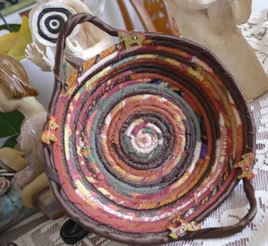 Cesta de pan decoración del hogar cuerda enrollada hecha a mano tela acolchada marrones + manijas regalo - Imagen 1 de 12