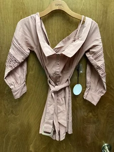Women NWT "Milk & Honey" coral color, romper,with belt. Size Sm. - Picture 1 of 2